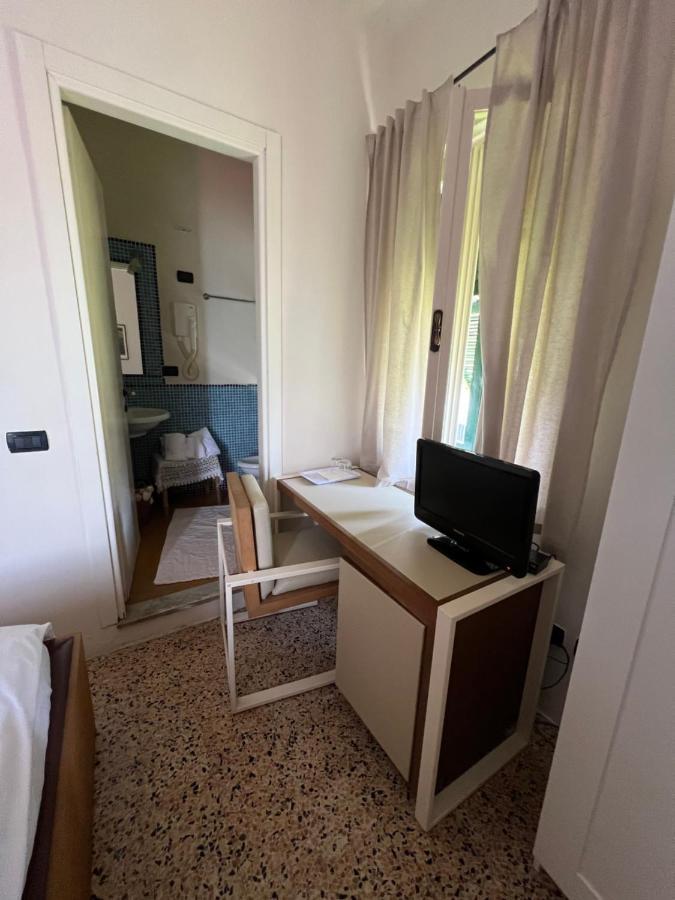 Hotel Locanda Lorena à Porto Venere Extérieur photo