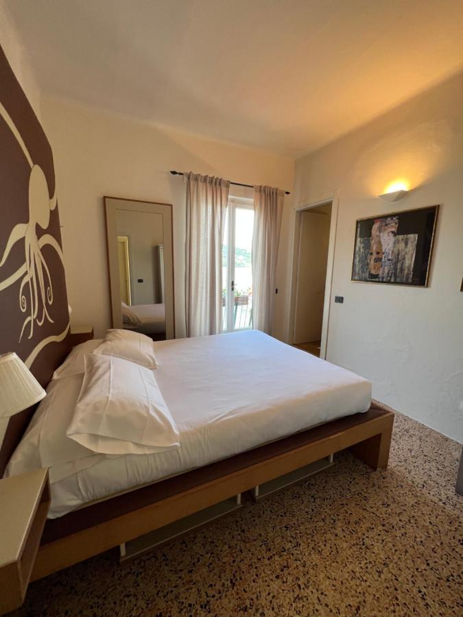 Hotel Locanda Lorena à Porto Venere Extérieur photo